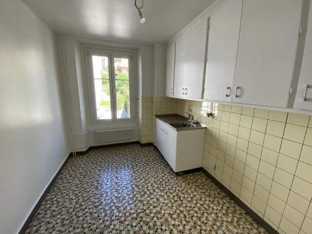 3 Zimmer, 65 m², 2. Stock