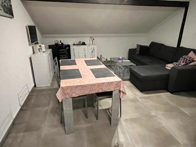 3 Zimmer, 65 m², 2. Stock
