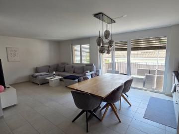 3 Zimmer, 68 m², 1. Stock