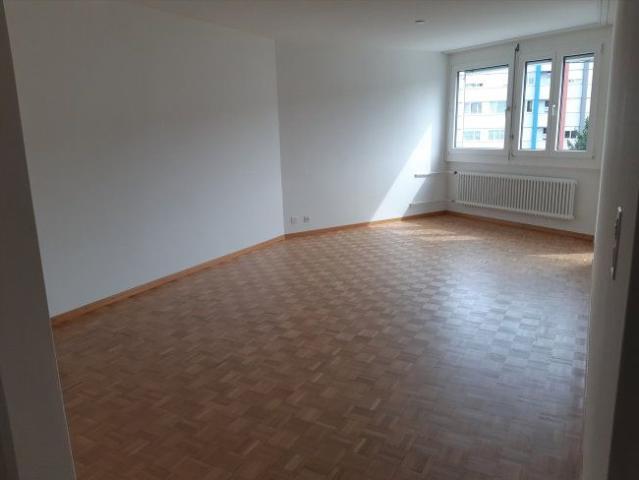 3 Zimmer, 68 m², 4. Stock