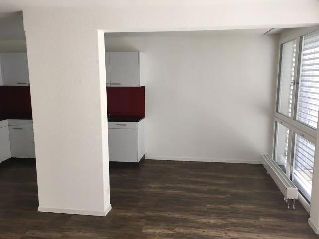 3 Zimmer, 69 m², 2. Stock