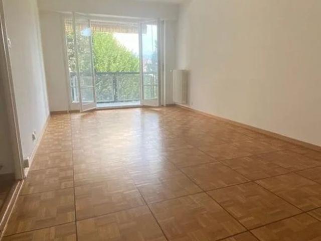 3 Zimmer, 70 m², 1. Stock