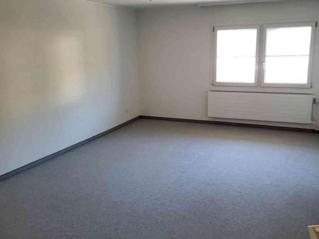 3 Zimmer, 70 m², 2. Stock