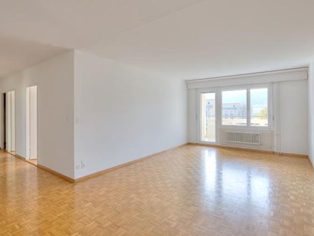 3 Zimmer, 70 m², 2. Stock