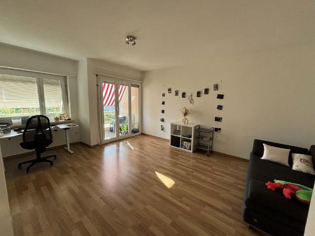 3 Zimmer, 70 m², 2. Stock