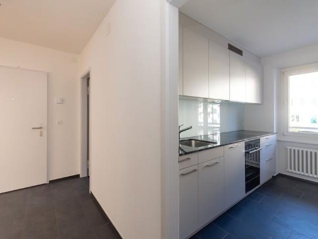 3 Zimmer, 70 m², 2. Stock