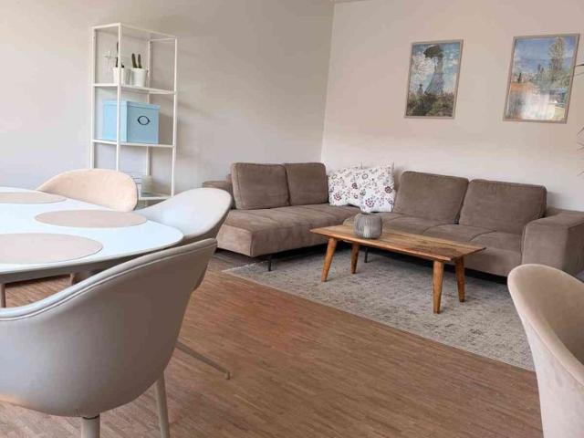 3 Zimmer, 70 m², 2. Stock