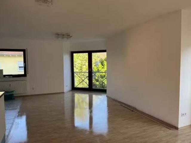 3 Zimmer 70 m² 740 € Kaltmiete Wohnungen in Linter