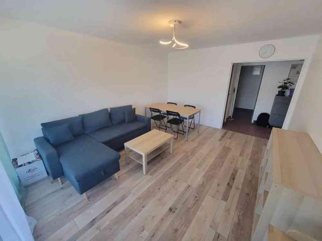 3 Zimmer, 71 m², 2. Stock