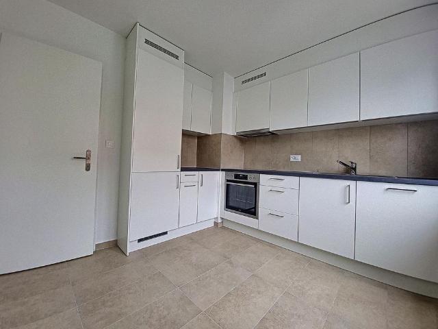 3 Zimmer, 75 m², 1. Stock
