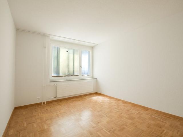 3 Zimmer, 75 m², 2. Stock
