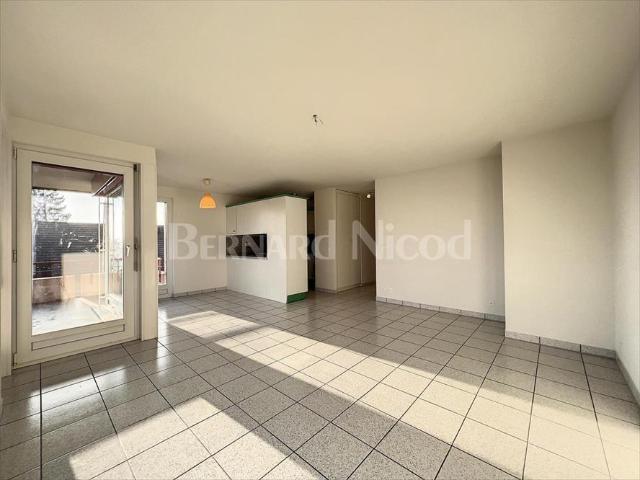 3 Zimmer, 76 m², 1. Stock