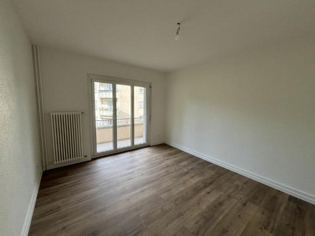 3 Zimmer, 76 m², 2. Stock