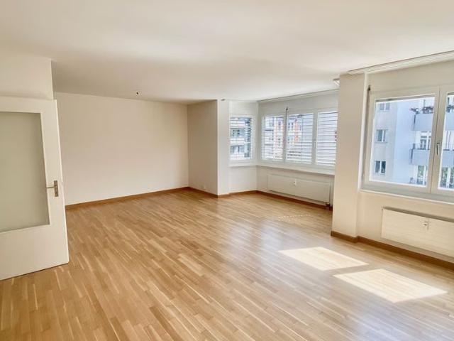 3 Zimmer, 76 m², 5. Stock