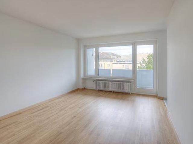 3 Zimmer, 76 m², 6. Stock