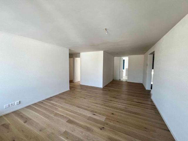 3 Zimmer, 79 m², 2. Stock