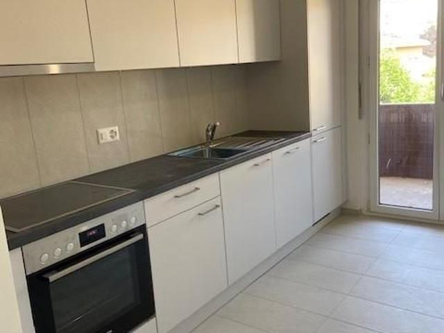 3 Zimmer, 80 m², 1. Stock
