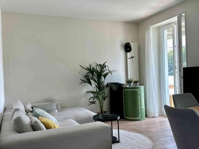 3 Zimmer, 80 m², 1. Stock