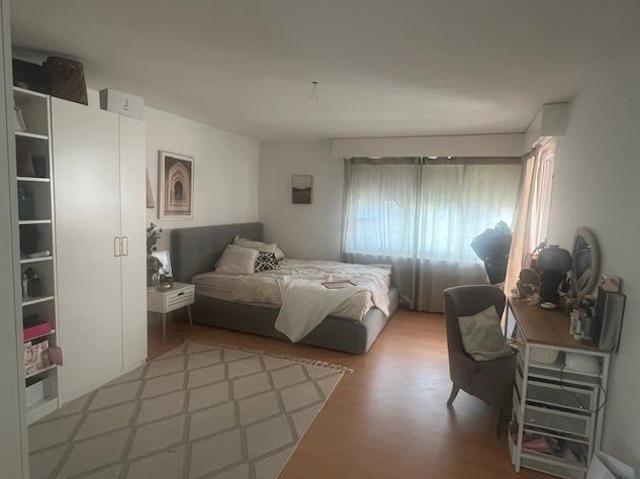 3 Zimmer, 80 m², 1. Stock