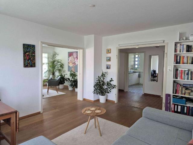 3 Zimmer, 80 m², 2. Stock