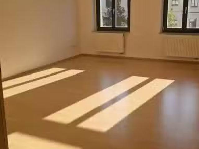 3 Zimmer 80 m² 420 € Kaltmiete Wohnungen in Chemnitz
