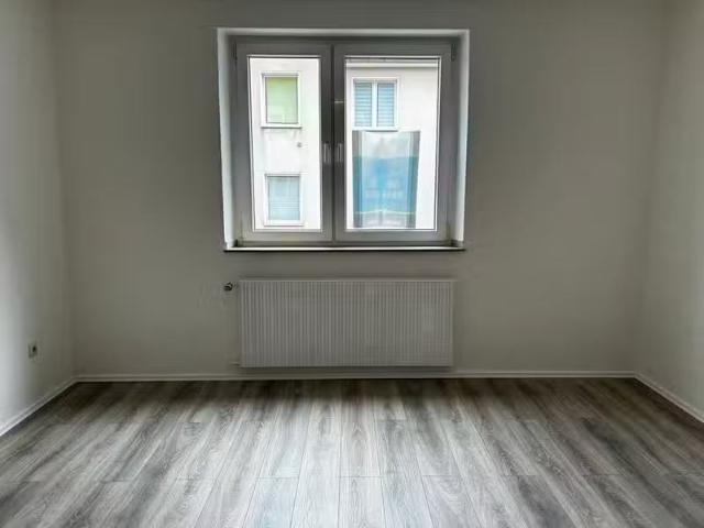 3 Zimmer 80 m² 680 € Kaltmiete Wohnungen in Essen