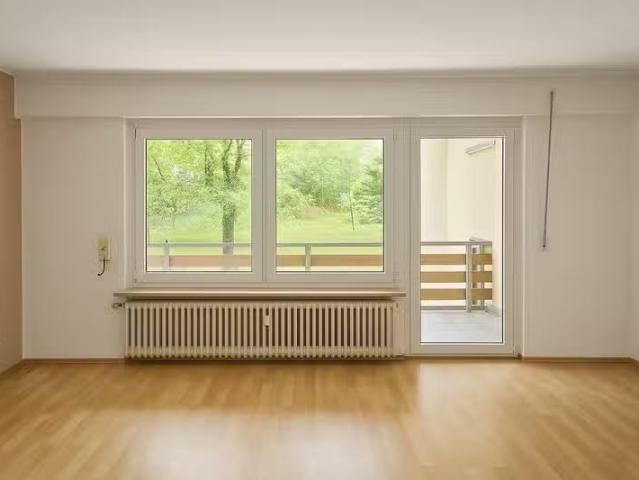 3 Zimmer 81 m² 1.300 € Kaltmiete Wohnungen in Wiesbaden