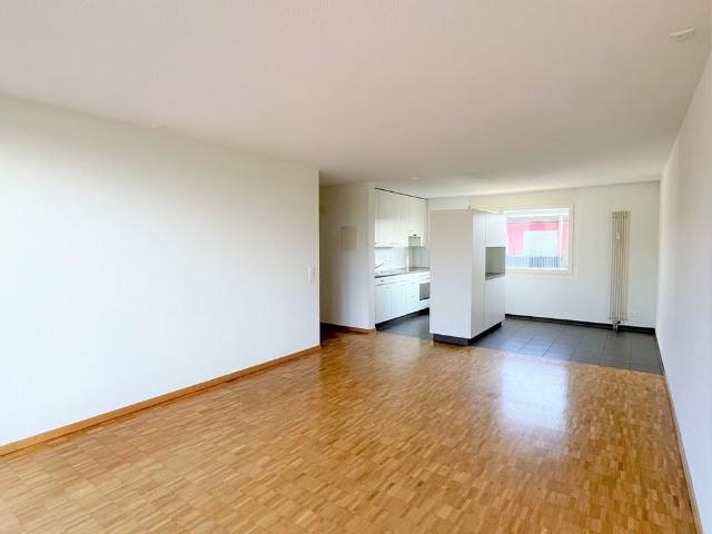 3 Zimmer, 82 m², 1. Stock