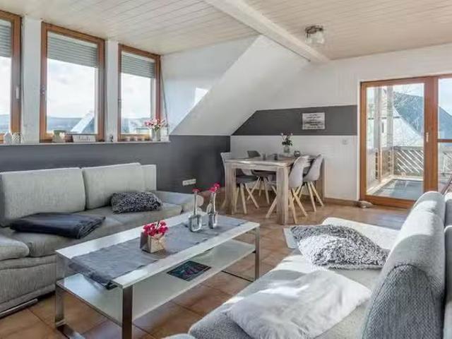 3 Zimmer 82 m² 900 € Kaltmiete Wohnungen in Sinn