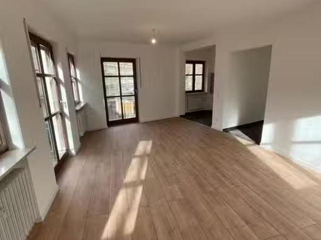 3 Zimmer 84 m² 1.300 € Kaltmiete Wohnungen in Rosenheim