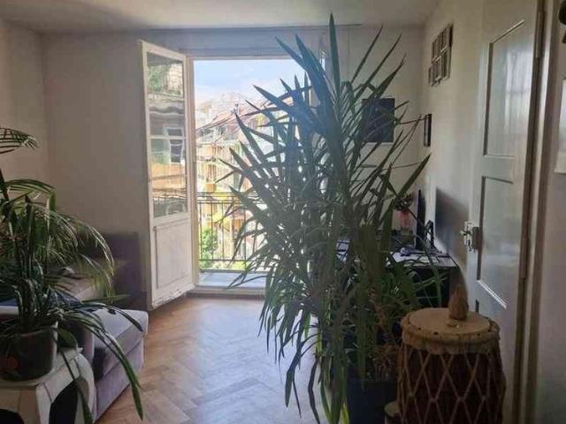 3 Zimmer, 84 m², 1. Stock