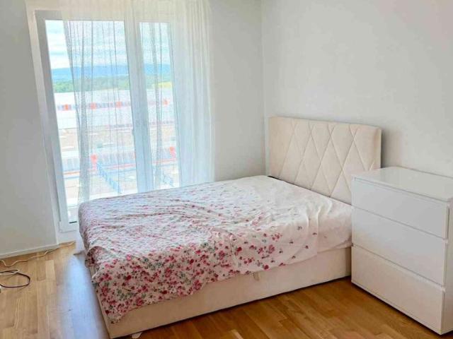 3 Zimmer, 84 m², 6. Stock