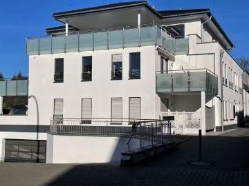 3 Zimmer 84 m² 950 € Kaltmiete Wohnungen in Bad Waldliesb.