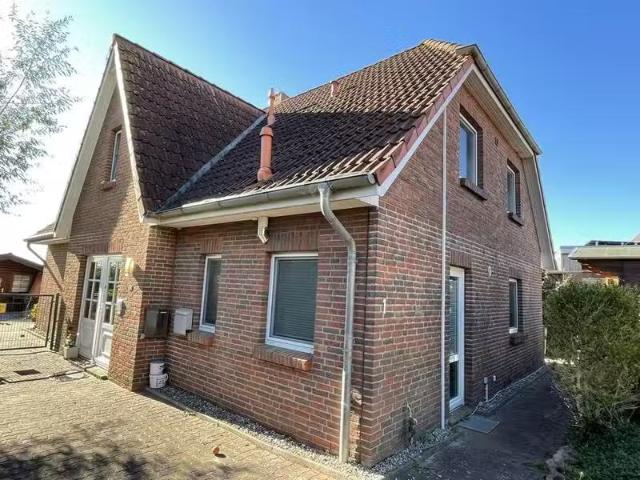 3 Zimmer 85 m² 1.280 € Kaltmiete Wohnungen in Groß Sarau