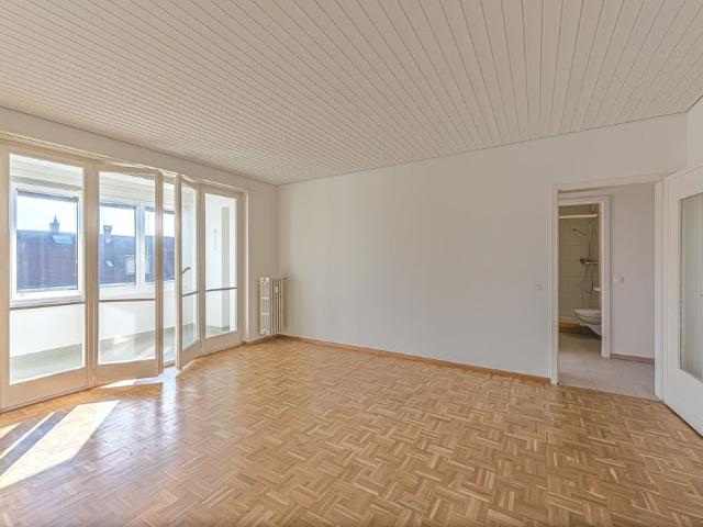 3 Zimmer, 85 m², 2. Stock