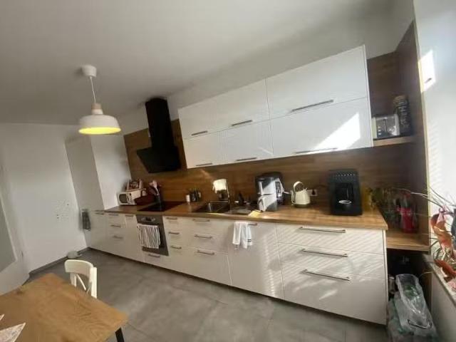 3 Zimmer 89 m² 960 € Kaltmiete Wohnungen in Dresden