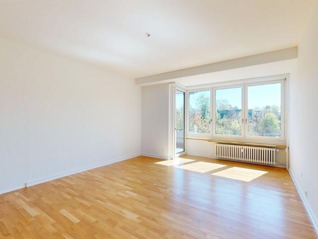 3 Zimmer, 93 m², 2. Stock