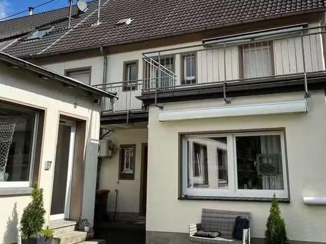 3 Zimmer 90 m² 695 € Kaltmiete Wohnungen in Windeck Rosbach
