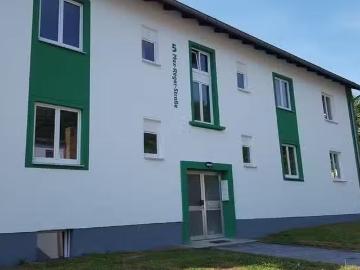 3 Zimmer 90 m² 835 € Kaltmiete Wohnungen in Sulzbach Rose.