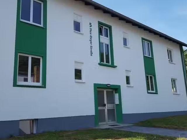 3 Zimmer 90 m² 835 € Kaltmiete Wohnungen in Sulzbach Rose.
