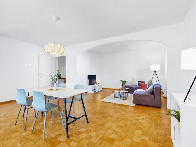 3 Zimmer, 94 m², 2. Stock