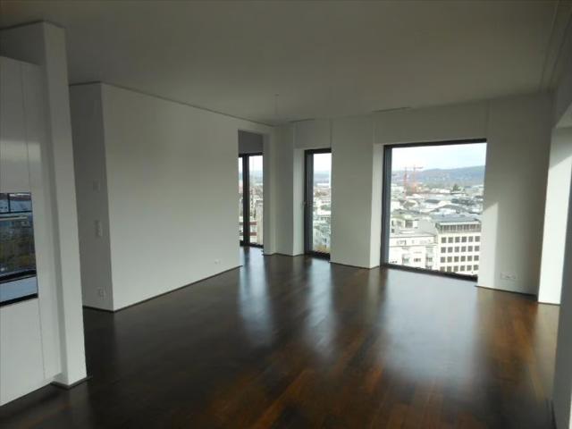 3 Zimmer, 95 m², 11. Stock