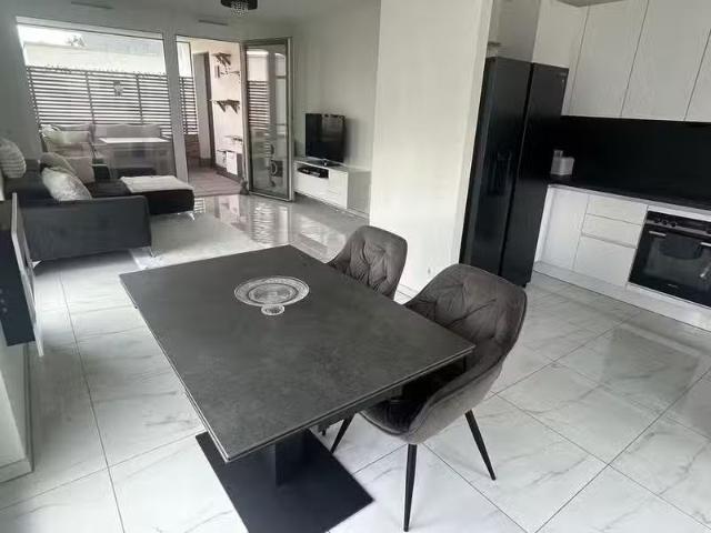 3 Zimmer 95 m² 1.600 € Kaltmiete Wohnungen in Singen/Hohe.