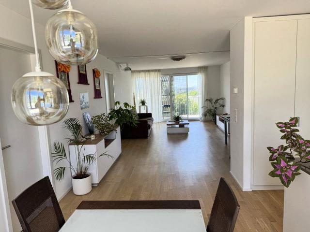 3 Zimmer, 96 m², 1. Stock