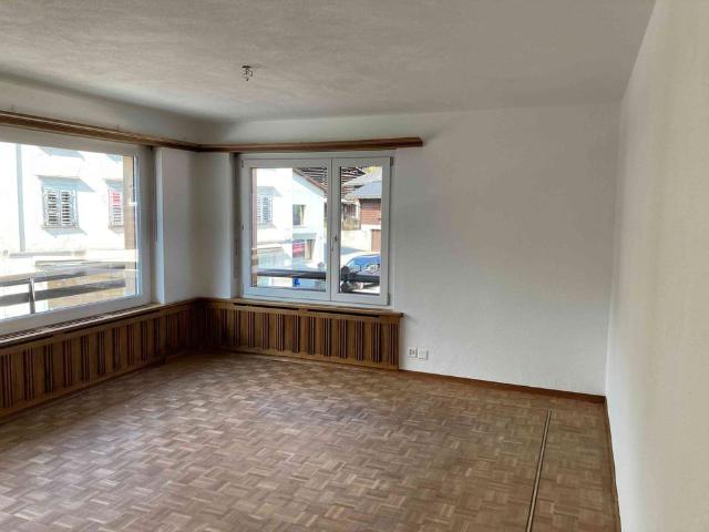 3 Zimmer, 100 m², 1. Stock