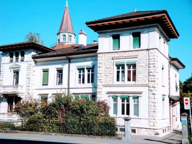 3 Zimmer, 100 m², 2. Stock
