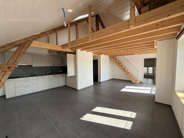 3 Zimmer, 100 m², 2. Stock