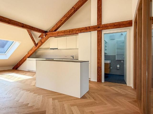 3 Zimmer, 100 m², 2. Stock