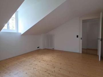 3 Zimmer, 100 m², 2. Stock