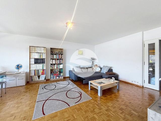 3 Zimmer, 100 m², 2. Stock